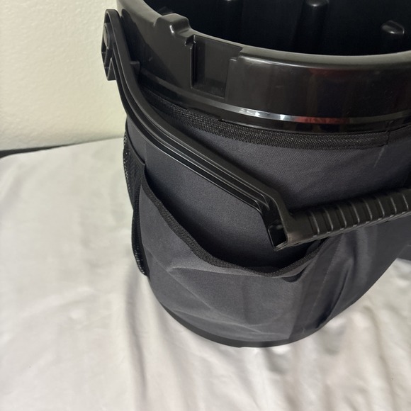 Igloo 20 Quart / 5 Gallon Cooler Bucket heavy duty - Picture 6 of 8